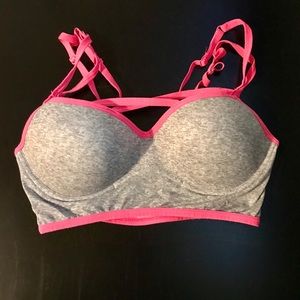 VS Pink sports bra